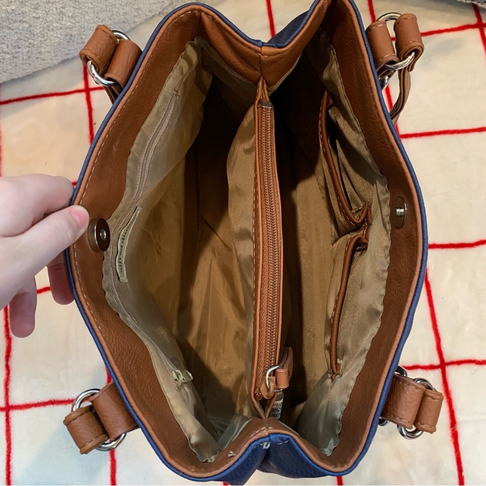 Alfred Dunner Leather Shoulder Bag - Picture 6 of 11